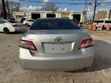Used 2010 Toyota Camry LE image 5