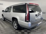 Used 2011 Cadillac Escalade ESV Luxury image 4