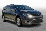 Used 2017 Chrysler Pacifica Limited w/ UConnect Theater Package image 2