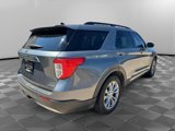 Used 2022 Ford Explorer XLT w/ Equipment Group 202A image 3