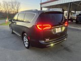 Used 2020 Chrysler Pacifica Limited image 4