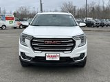 Used 2022 GMC Terrain SLT image 2