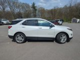 Used 2018 Chevrolet Equinox Premier image 2