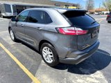 Used 2022 Ford Edge SEL w/ Convenience Package image 4