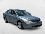 Used 2000 Toyota Avalon XLS image 3