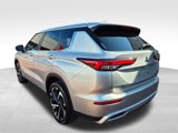 Used 2023 Mitsubishi Outlander SE image 4