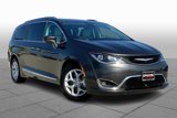 Used 2017 Chrysler Pacifica Touring-L Plus w/ Advanced Safetytec Group image 2