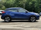 Used 2020 Nissan Kicks SV image 3