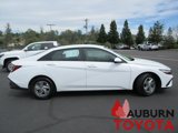 Used 2024 Hyundai Elantra SE image 3
