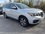 Used 2017 Nissan Pathfinder S image 3