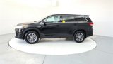 Used 2018 Toyota Highlander XLE image 3
