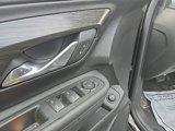 Used 2022 GMC Terrain SLE w/ Driver Convenience Package image 4