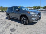 Used 2022 Nissan Rogue SV image 2