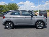 Used 2022 Hyundai Venue Limited image 3