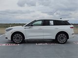 Used 2021 Lincoln Corsair AWD w/ Sport Package image 4