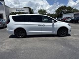 Used 2019 Chrysler Pacifica Touring Plus w/ S Appearance Package image 4