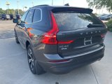 Used 2022 Volvo XC60 B5 Momentum w/ Climate Package image 3
