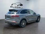 Used 2017 Porsche Cayenne S image 5