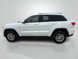 Used 2018 Jeep Grand Cherokee Laredo image 2