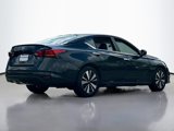 Used 2021 Nissan Altima 2.5 SV image 2