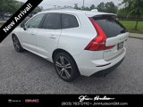 Used 2021 Volvo XC60 T6 Momentum image 3
