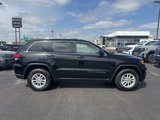 Used 2020 Jeep Grand Cherokee Laredo image 2