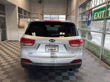 Used 2017 Kia Sorento LX w/ LX Convenience Package image 5