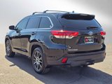 Used 2017 Toyota Highlander SE image 5