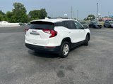 Used 2024 GMC Terrain SLE image 2