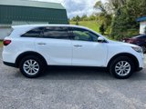 Used 2019 Kia Sorento LX image 4