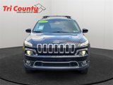 Used 2017 Jeep Cherokee Limited image 2