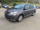 Used 2017 Toyota Sienna XLE image 5