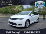 Used 2017 Chrysler Pacifica Touring-L Plus w/ Tire & Wheel Group image 3
