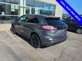 Used 2022 Ford Edge SE w/ Black Appearance Package image 2