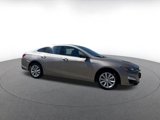 Used 2024 Chevrolet Malibu LT image 2