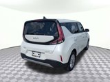 Used 2023 Kia Soul LX w/ LX Technology Package image 3