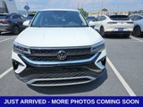 Used 2022 Volkswagen Taos SE image 2