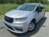 Used 2024 Chrysler Pacifica Touring-L image 1