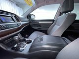 Used 2019 Toyota Highlander LE image 3