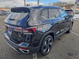 New 2025 Volkswagen Taos SE image 5