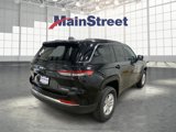 New 2025 Jeep Grand Cherokee Laredo image 5