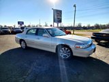 Used 2003 Lincoln Town Car Cartier image 4