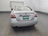 Used 2013 Nissan Altima 2.5 SL w/ Technology Pkg image 6