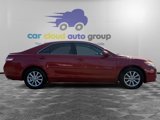 Used 2011 Toyota Camry XLE w/ SE/XLE Extra-Value Pkg image 6