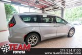 Used 2017 Chrysler Pacifica Limited image 4