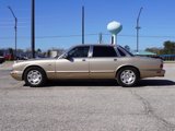 Used 2003 Jaguar XJ8 image 2