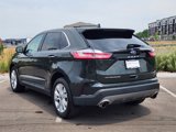 Used 2022 Ford Edge Titanium image 3