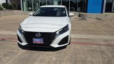 Used 2023 Nissan Altima 2.5 S image 3