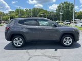 Used 2024 Jeep Compass Latitude image 4