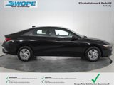New 2025 Hyundai Elantra SE image 2